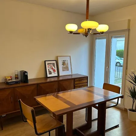 House - 5br - Sleeps 10 Near Lisbon & Cascais Casa vacanze *