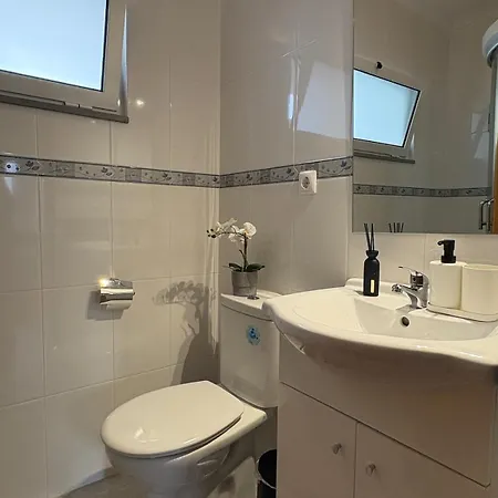 House - 5br - Sleeps 10 Near Lisbon & Cascais